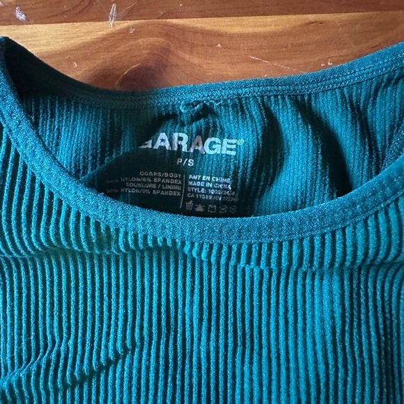 Size small Garage fitted crop tank top. Emerald Green - Picture 2 of 2